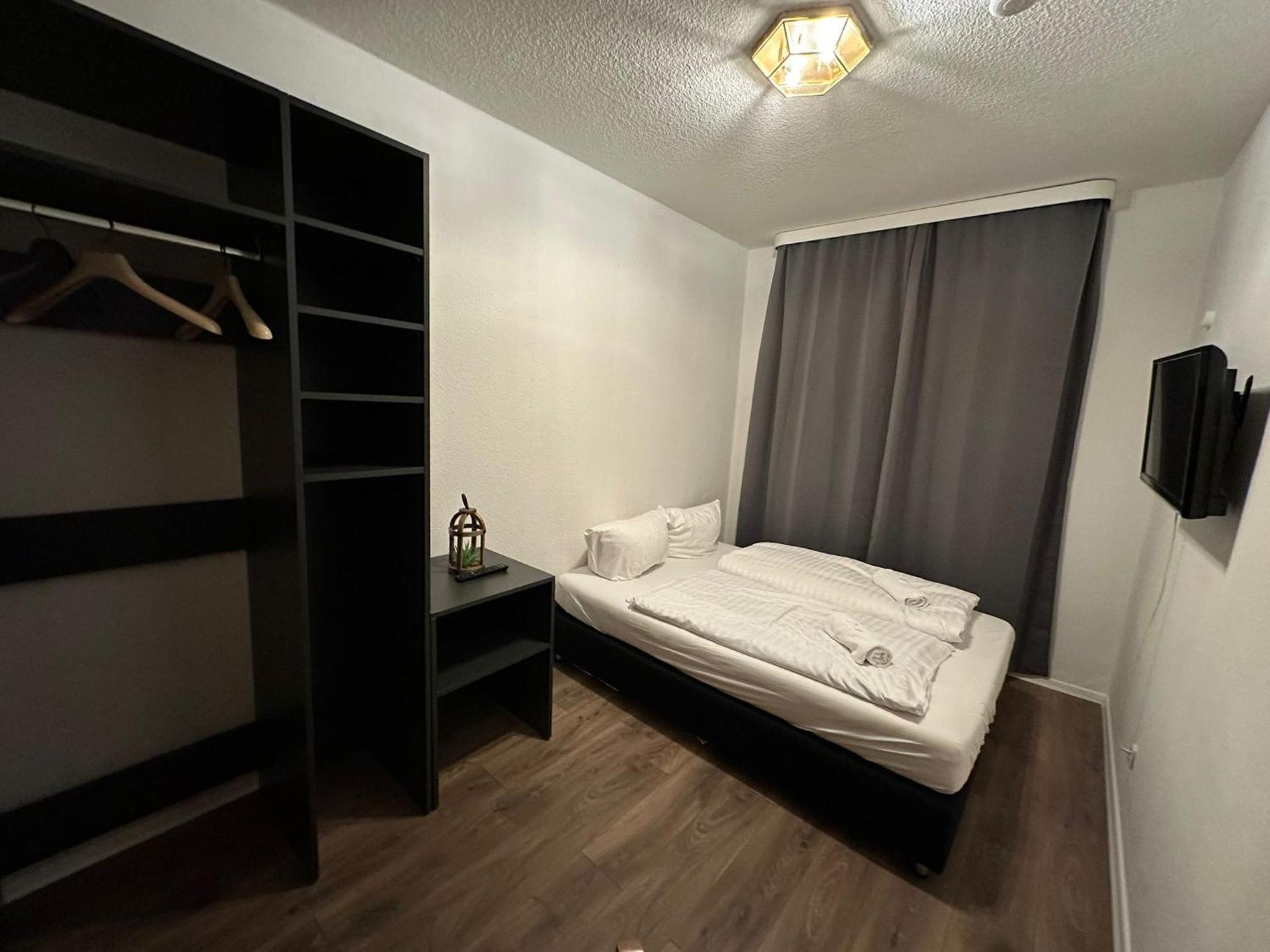Hotel Bff Airport Messe Schlaf - Duesseldorf Kültér fotó