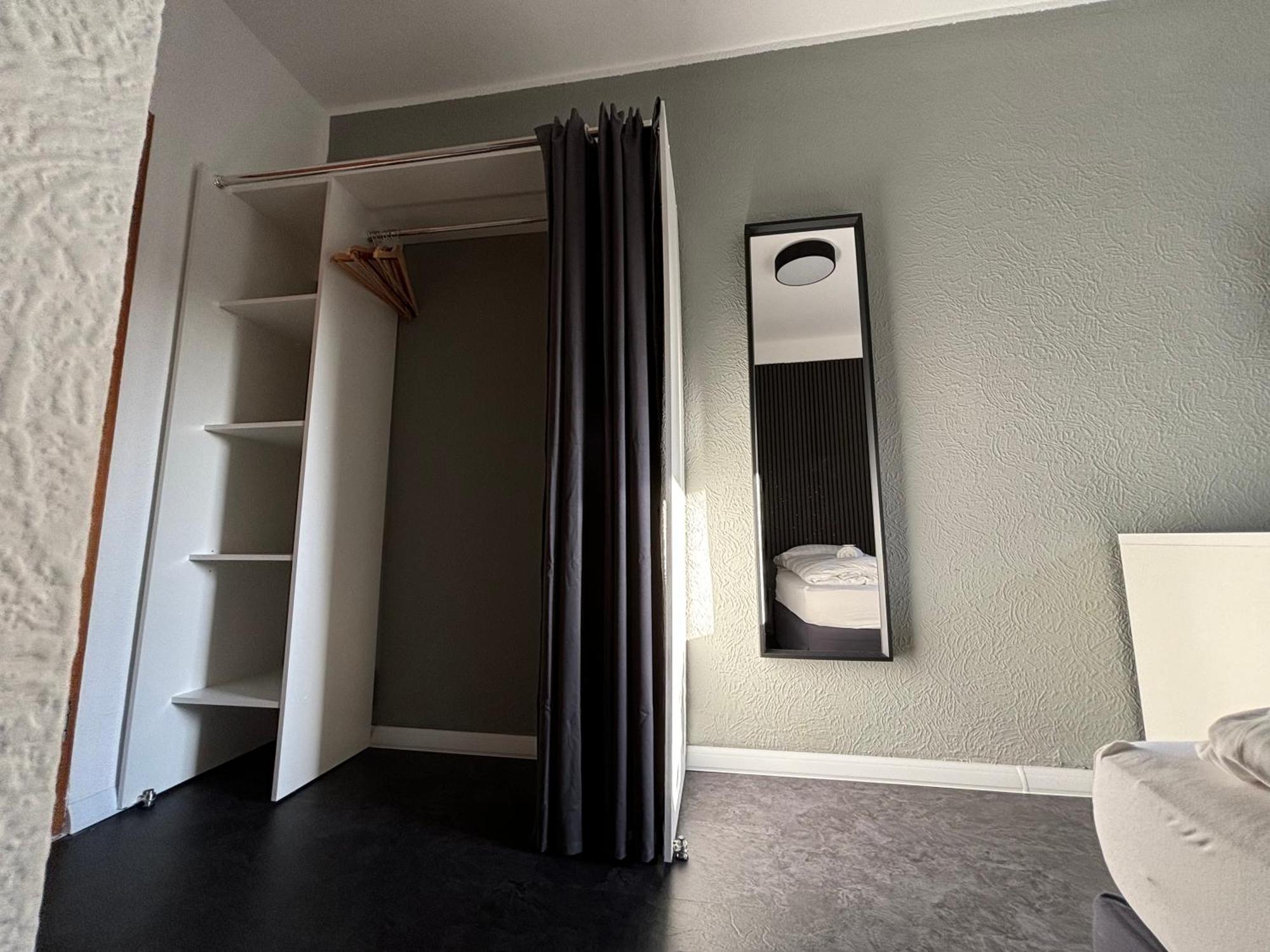 Hotel Bff Airport Messe Schlaf - Duesseldorf Kültér fotó