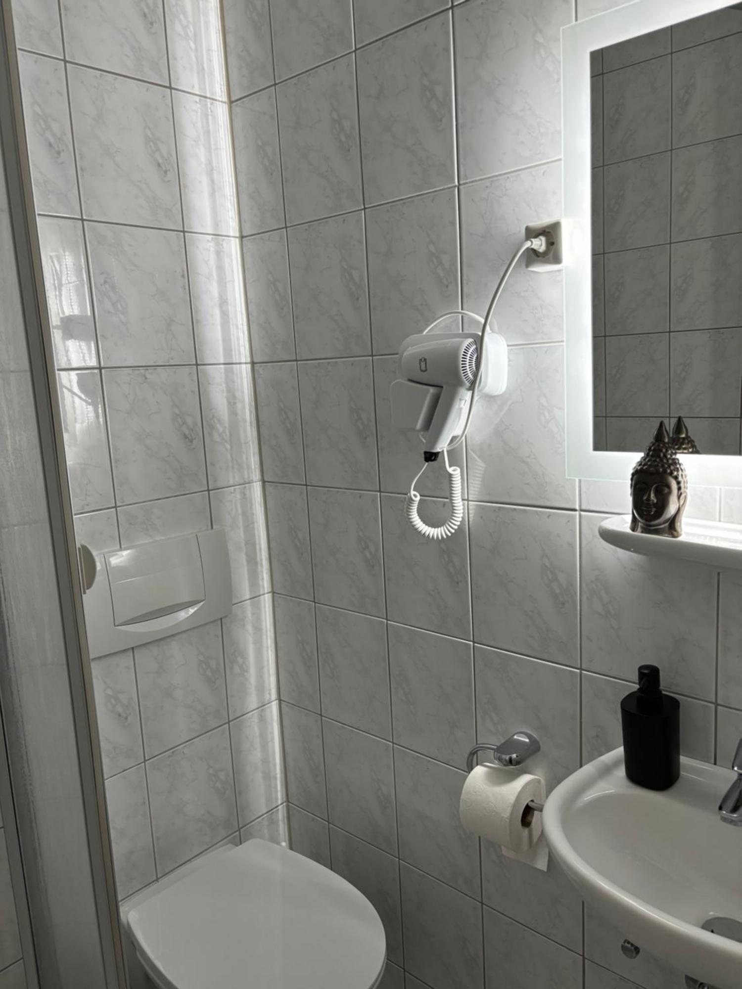 Hotel Bff Airport Messe Schlaf - Duesseldorf Kültér fotó