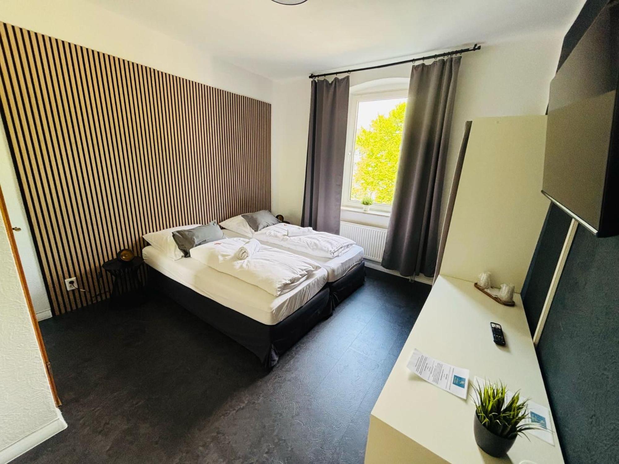 Hotel Bff Airport Messe Schlaf - Duesseldorf Kültér fotó