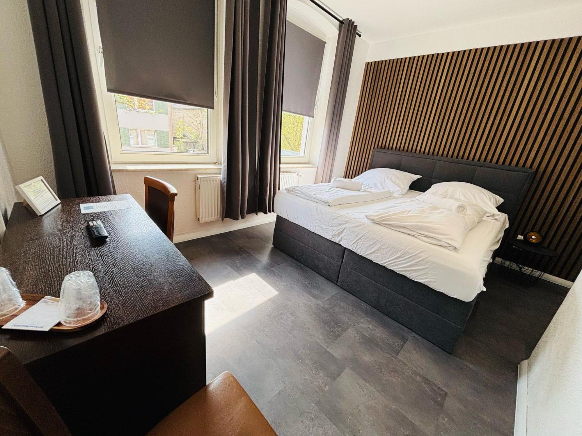 Hotel Bff Airport Messe Schlaf - Duesseldorf Kültér fotó